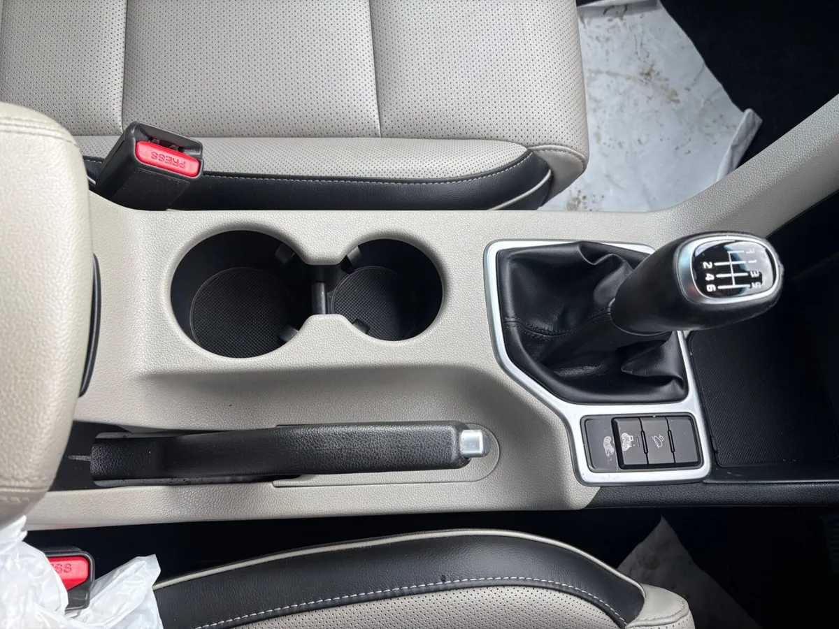Kia Sportage SUV, Diesel Hybrid, 2021, Red