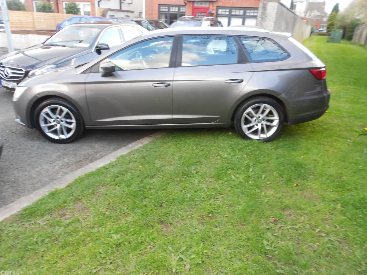 SEAT Leon Estate, Diesel, 2015, Grey