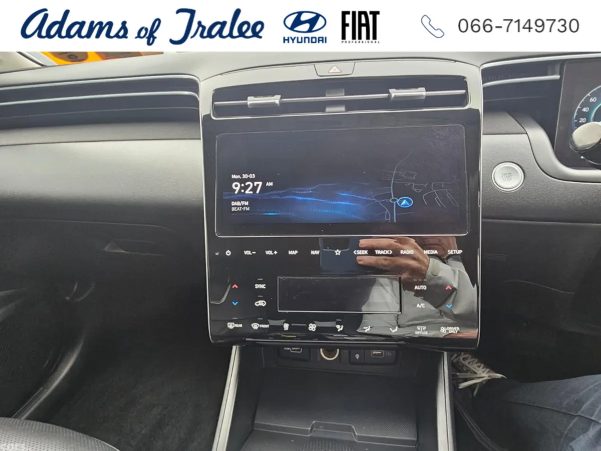 Hyundai Tucson MPV, Petrol Hybrid, 2024, Red