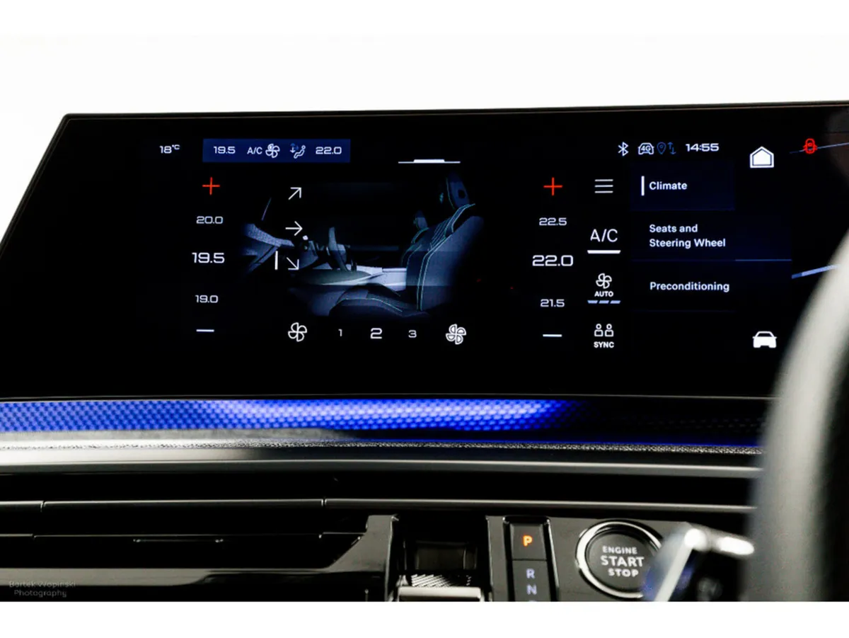 Peugeot 5008 SUV, Electric, 2026, White