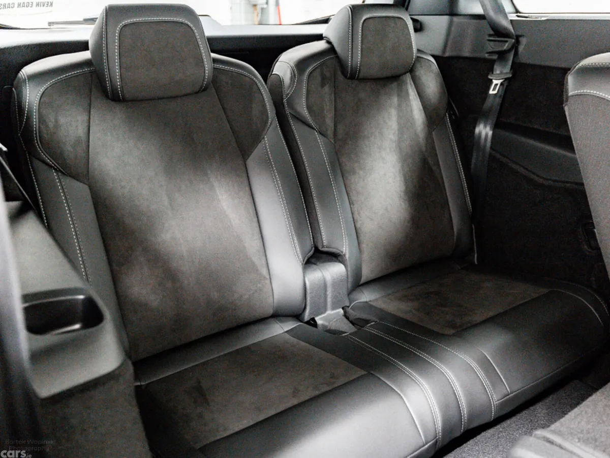 Peugeot 5008 SUV, Electric, 2026, White