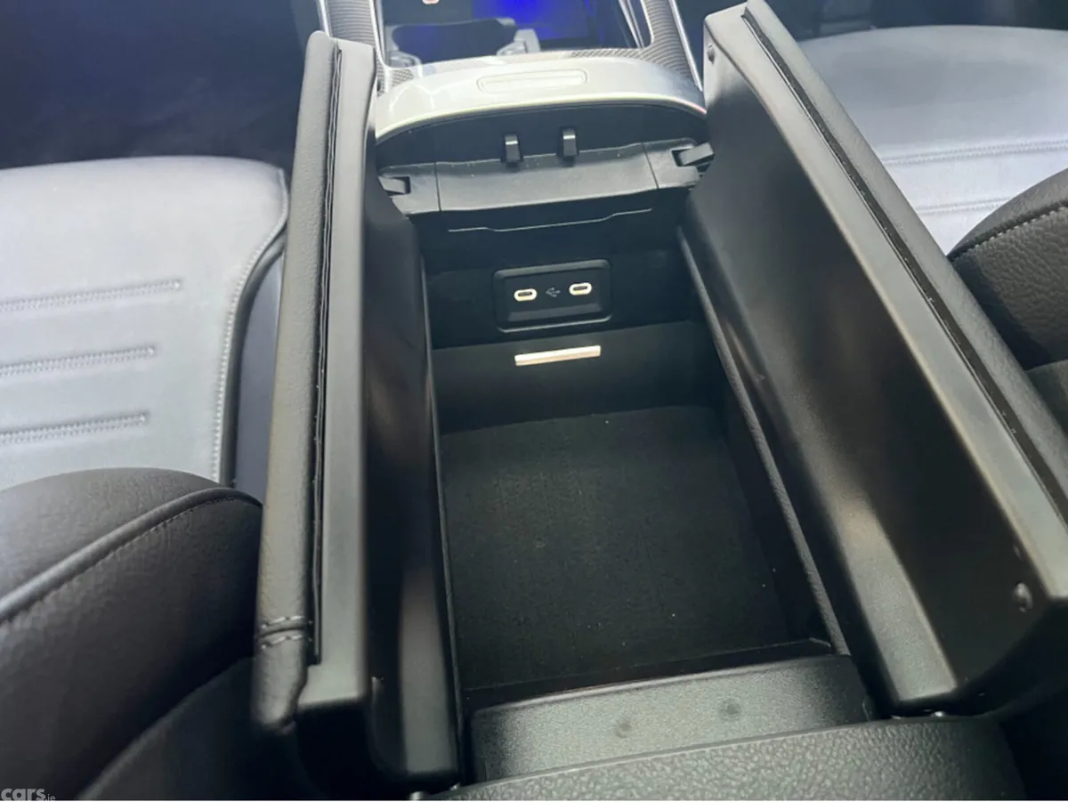 Mercedes-Benz C-Class Saloon, Petrol Plug-in Hybrid, 2024, White