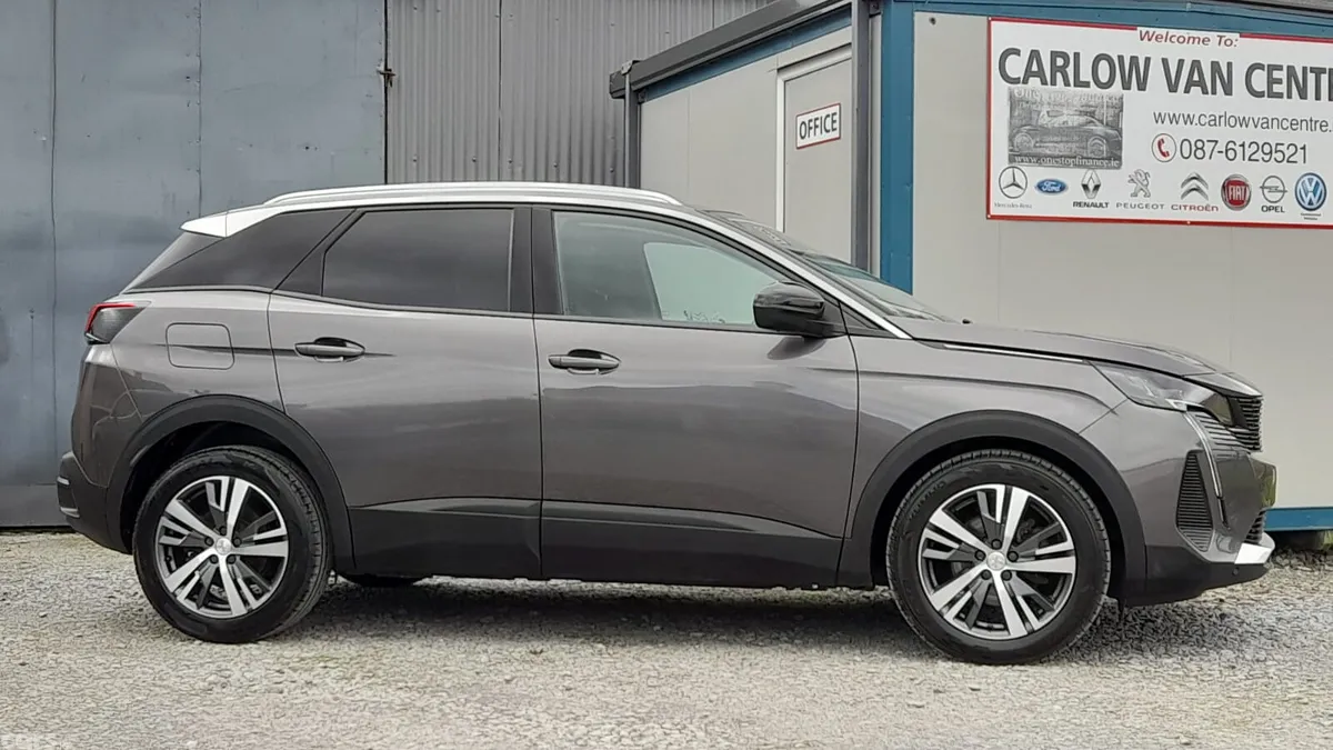 Peugeot 3008 MPV, Diesel, 2023, Grey