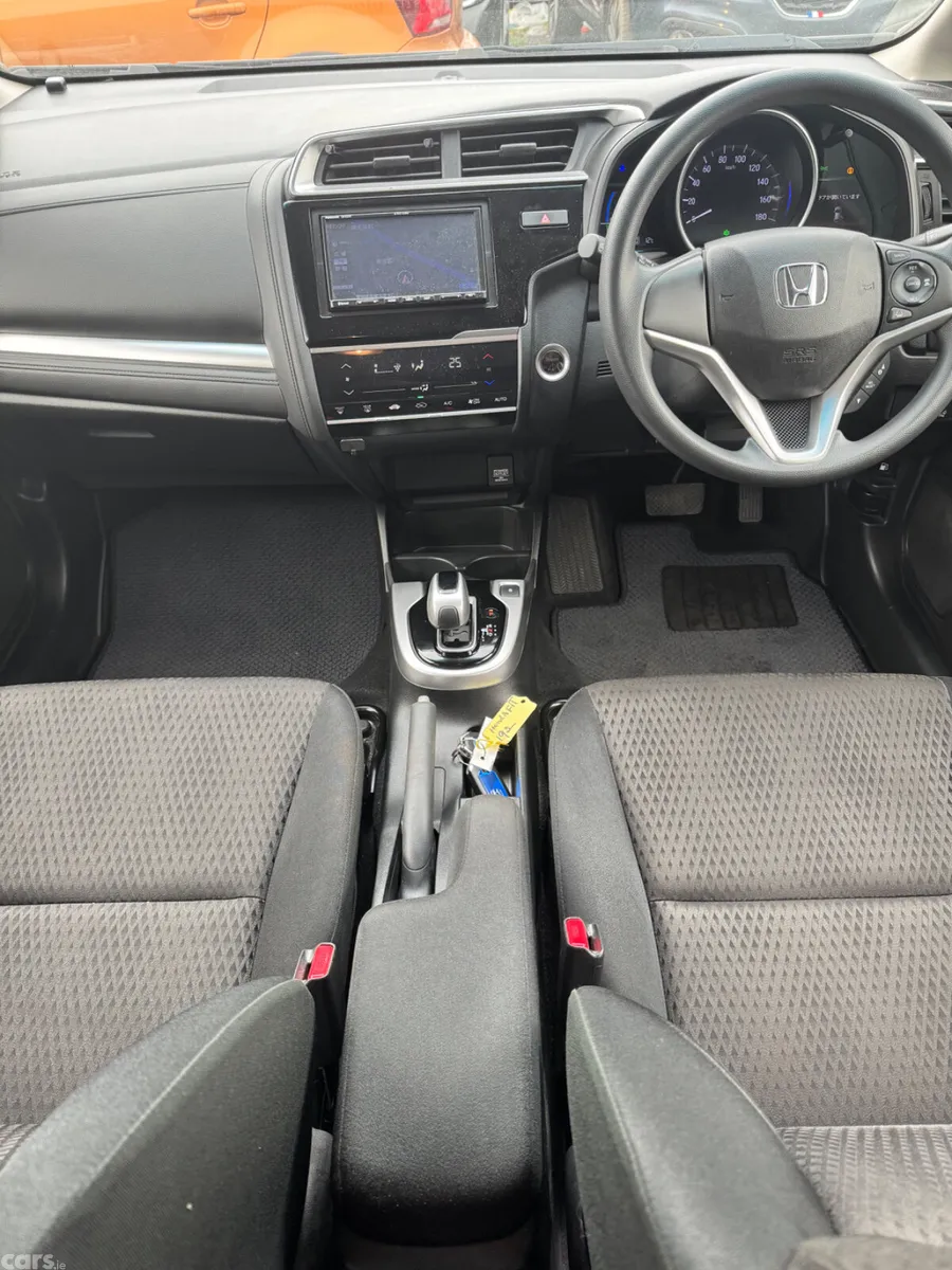Honda Fit Hatchback, Petrol Hybrid, 2019, Silver