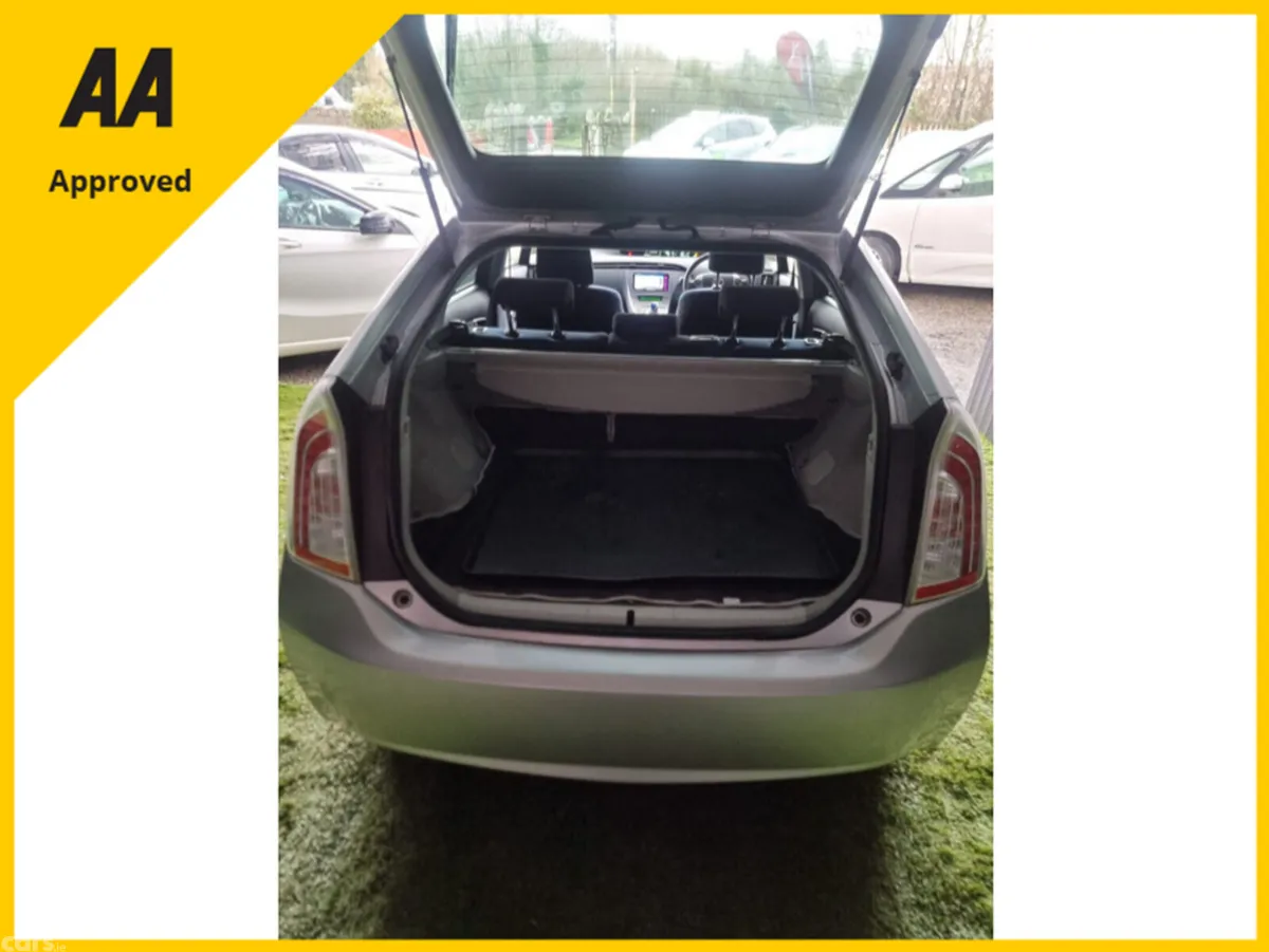 Toyota Prius Hatchback, Petrol Hybrid, 2014, Silver