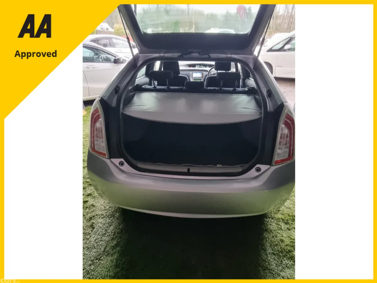 Toyota Prius Hatchback, Petrol Hybrid, 2014, Silver
