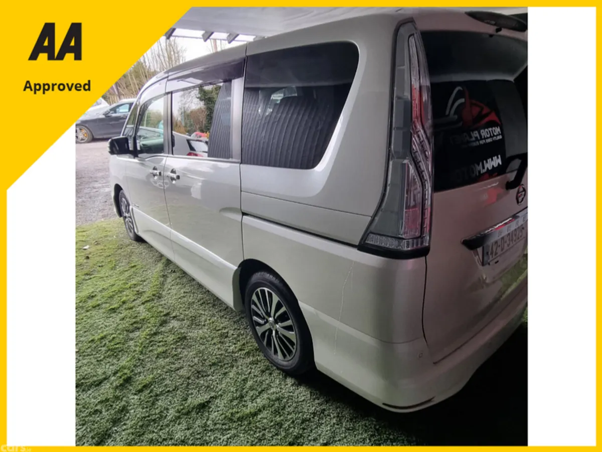 Nissan Serena MPV, Petrol Hybrid, 2014, White