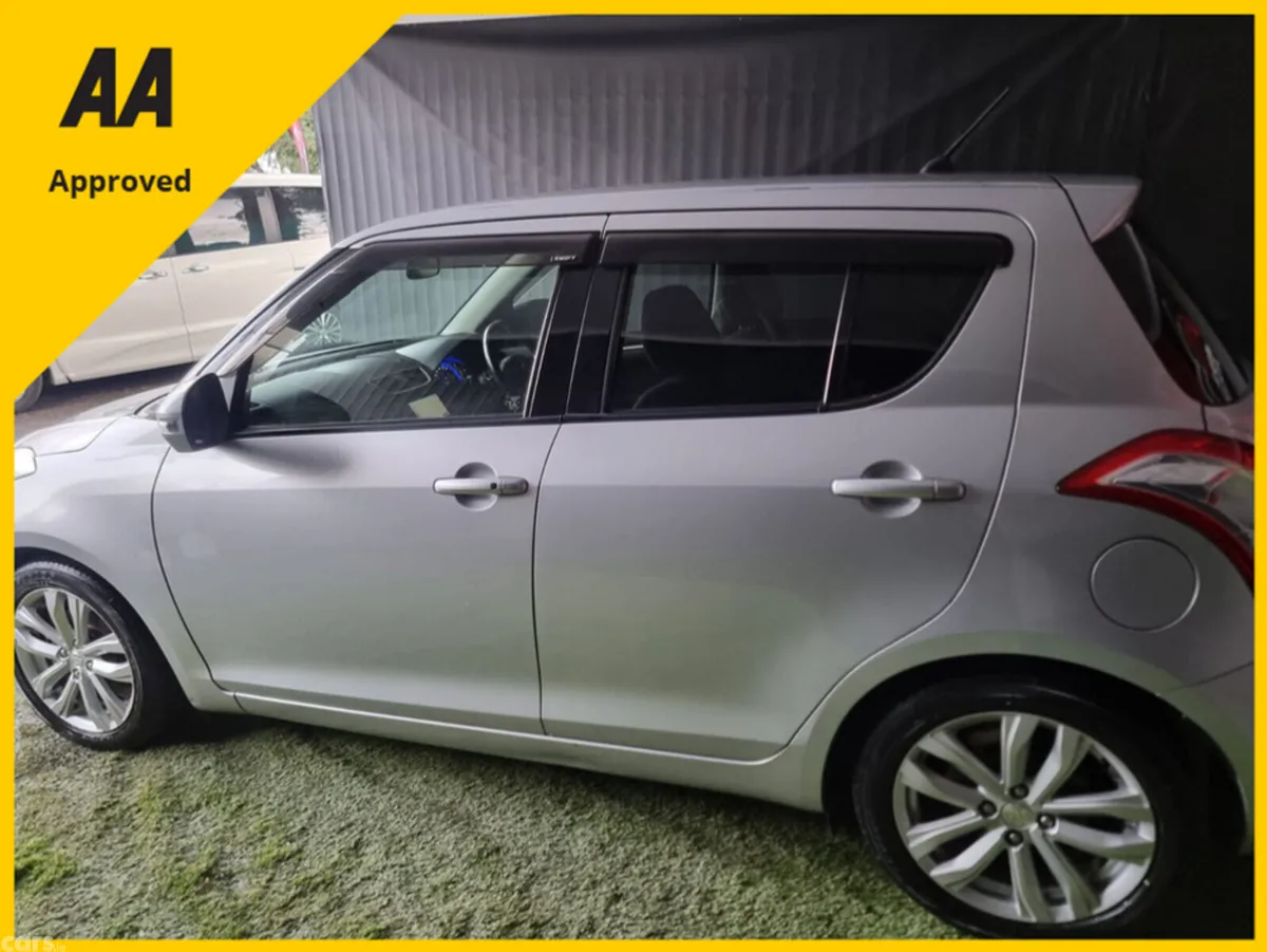 Suzuki Swift Hatchback, Petrol, 2014, Silver