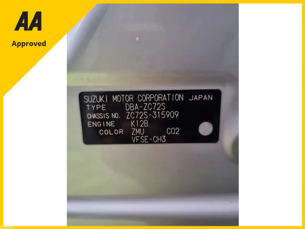 Suzuki Swift Hatchback, Petrol, 2014, Silver