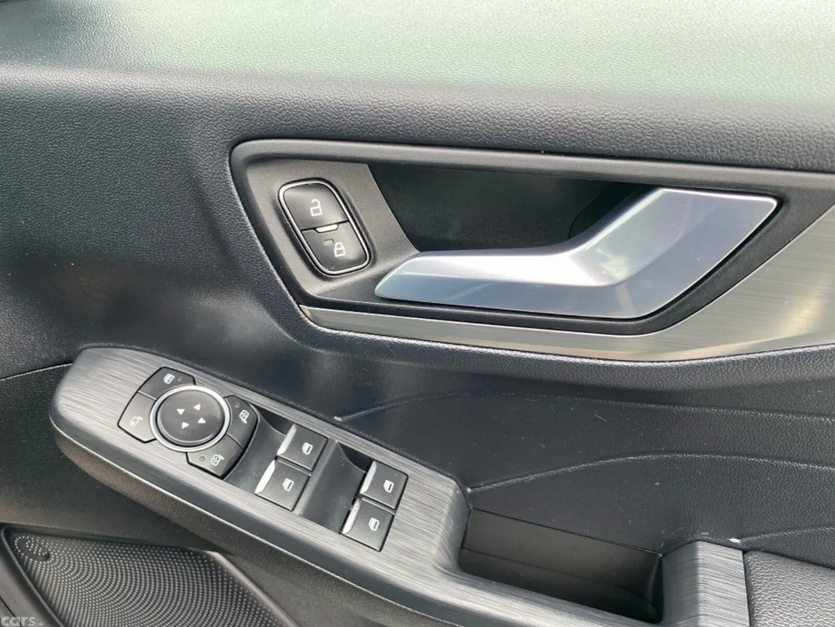 Ford Kuga MPV, Diesel, 2023, Black