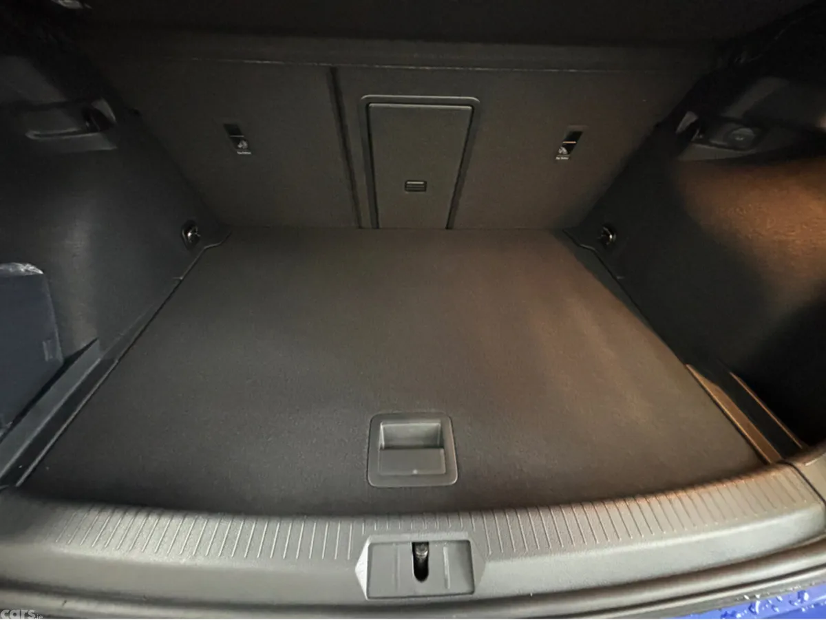 Volkswagen Golf Hatchback, Petrol, 2019, Blue