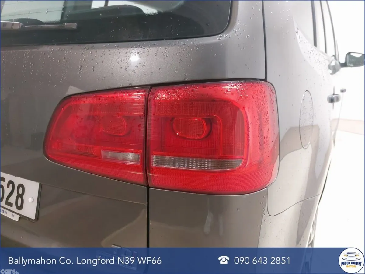 Volkswagen Touran MPV, Diesel, 2014, Grey