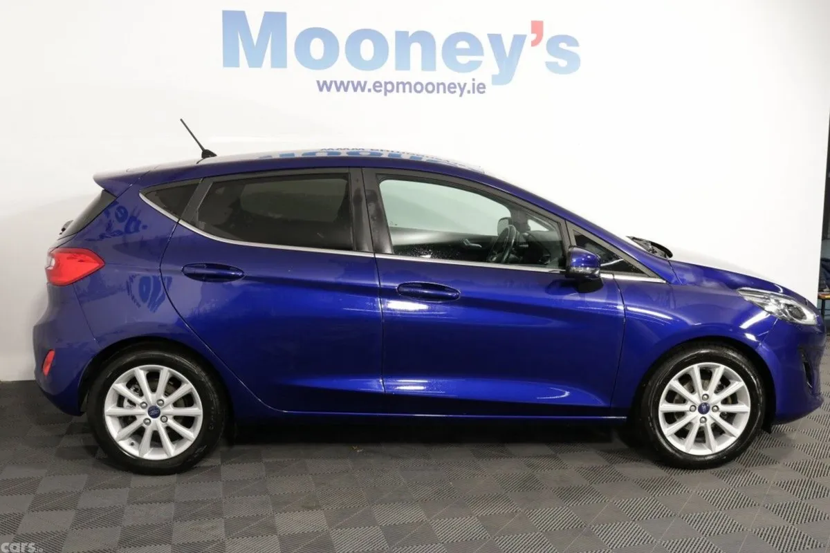 Ford Fiesta Hatchback, Petrol, 2018, Blue