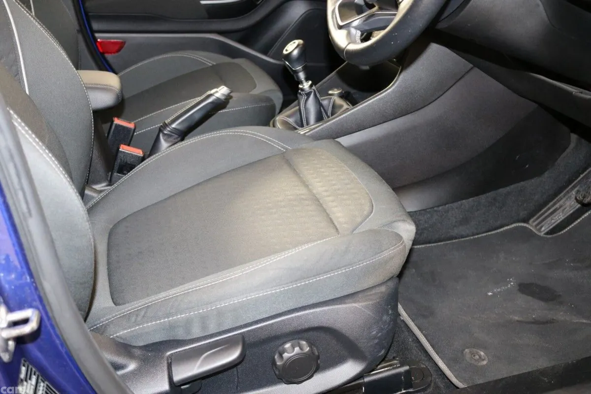 Ford Fiesta Hatchback, Petrol, 2018, Blue