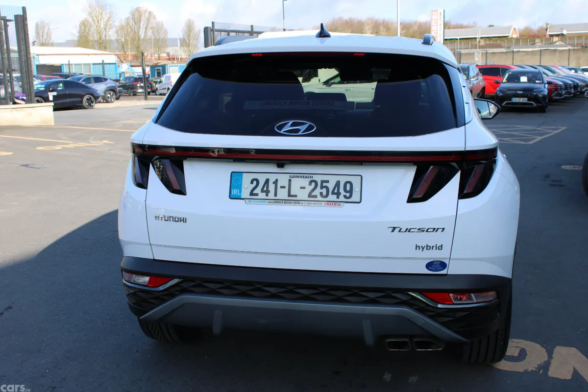 Hyundai Tucson SUV, Petrol Hybrid, 2024, White
