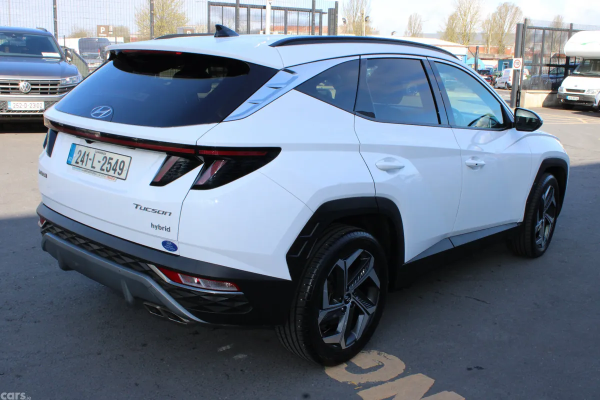 Hyundai Tucson SUV, Petrol Hybrid, 2024, White
