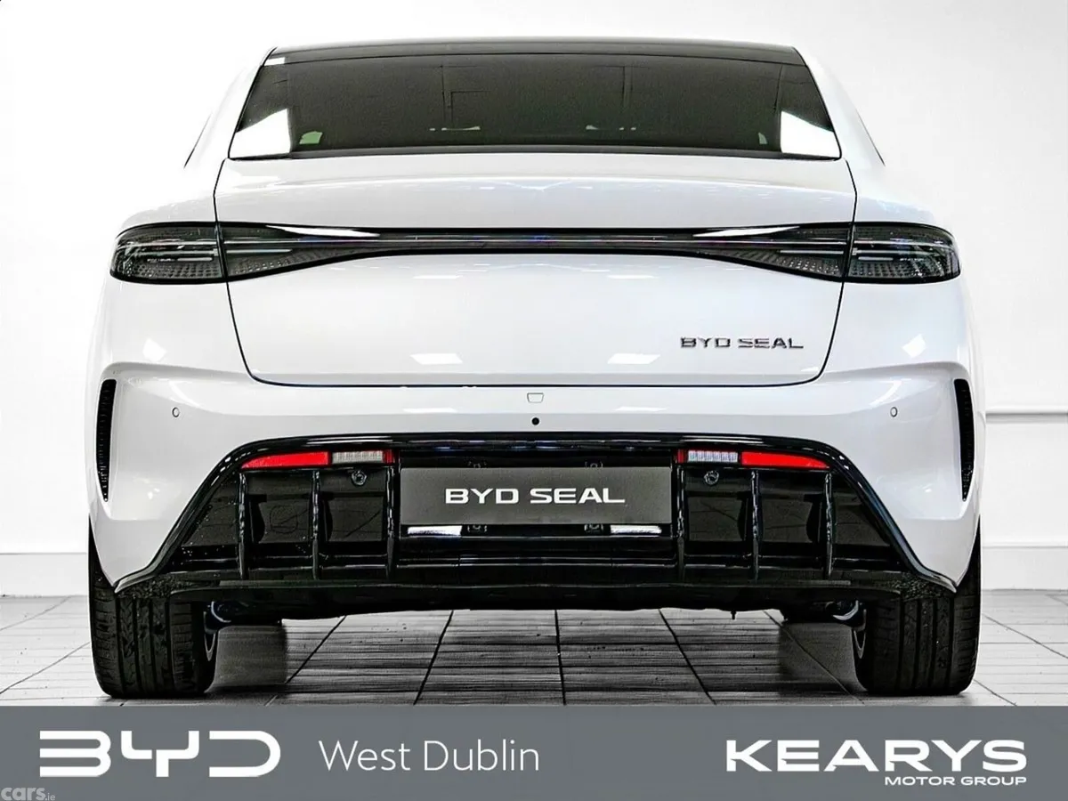 BYD SEAL Saloon, Electric, 2026, White