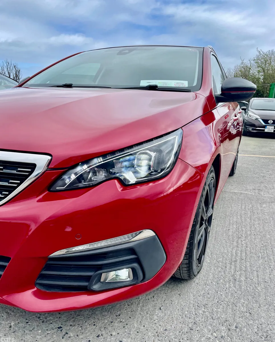 Peugeot 308 Estate, Diesel, 2018, Red