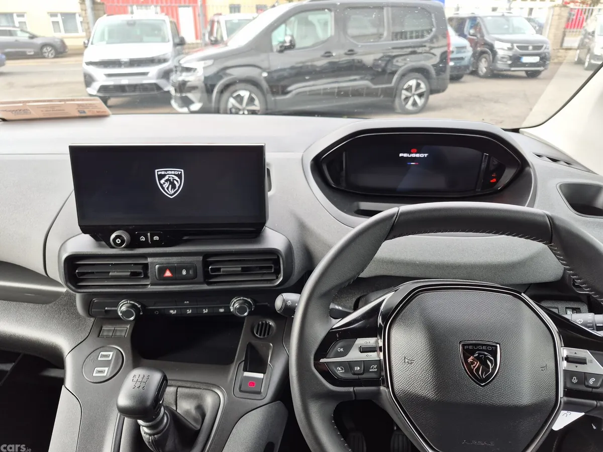Peugeot Rifter MPV, Diesel, 2024, Blue