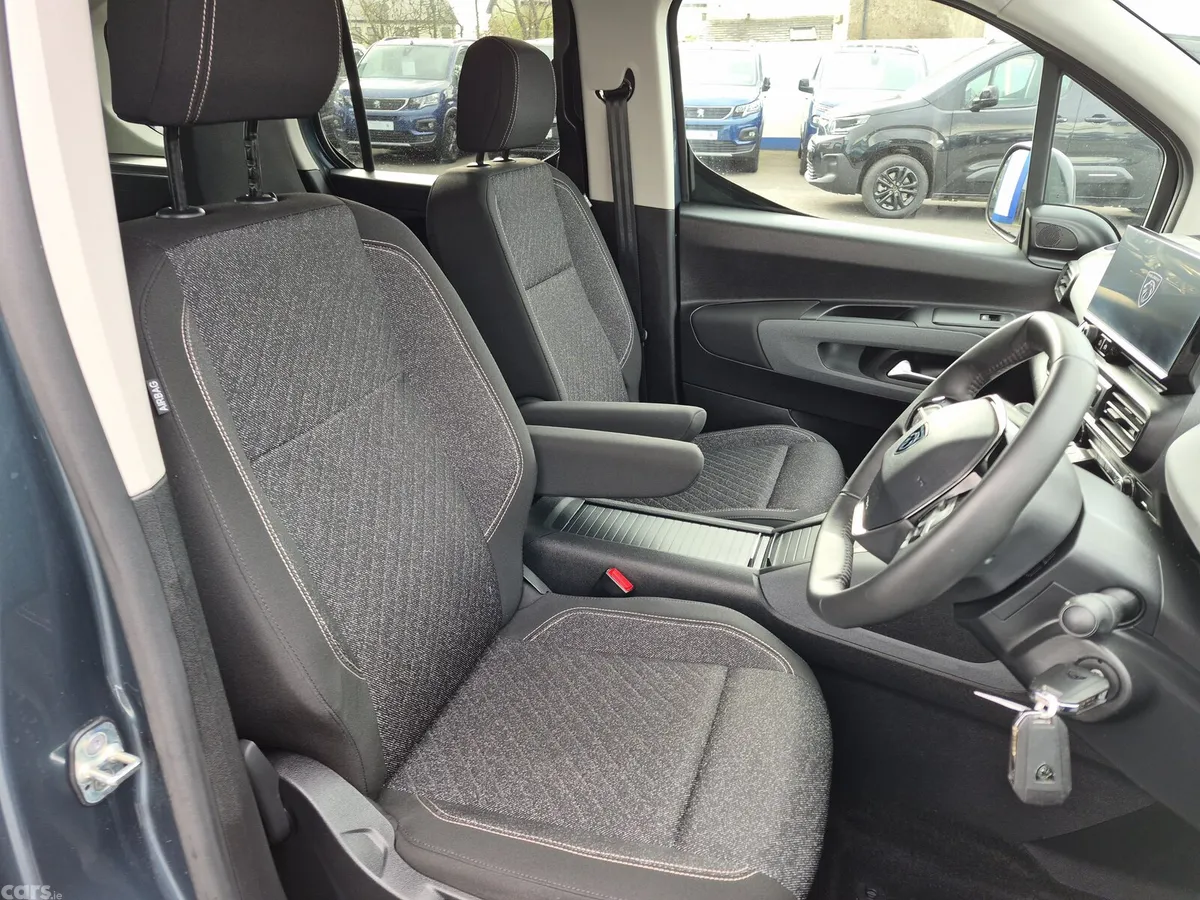 Peugeot Rifter MPV, Diesel, 2024, Blue