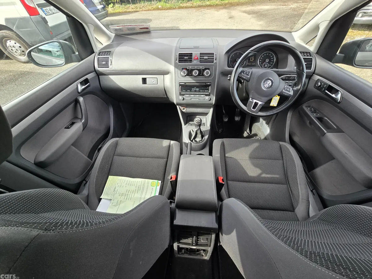 Volkswagen Touran MPV, Diesel, 2015, Grey