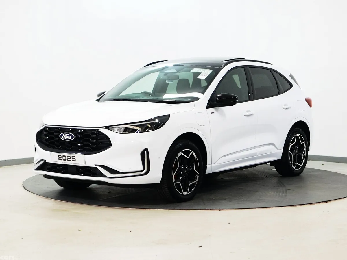 Ford Kuga SUV, Petrol Hybrid, 2025, White
