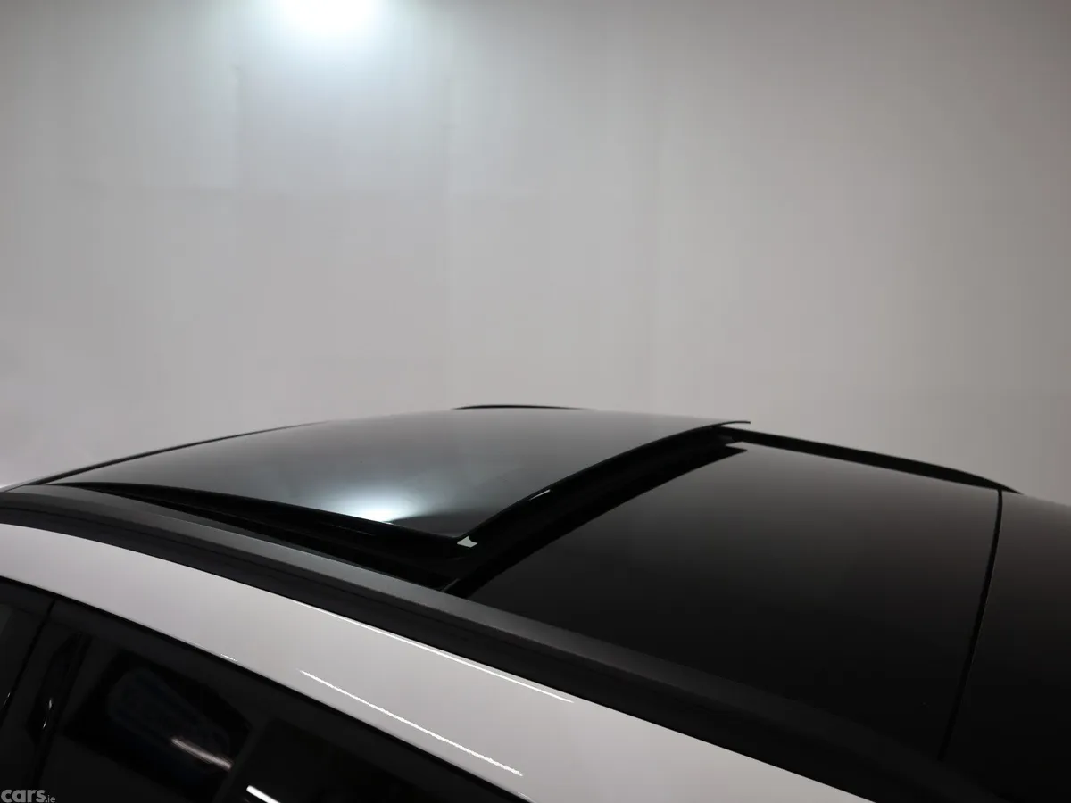 Ford Kuga SUV, Petrol Hybrid, 2025, White