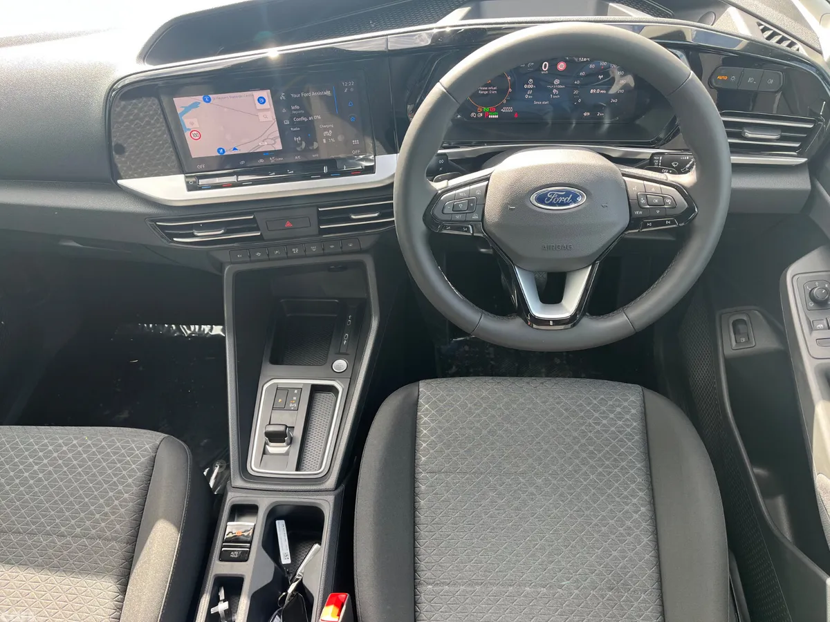 Ford Tourneo Connect MPV, Petrol Plug-in Hybrid, 2026, Blue