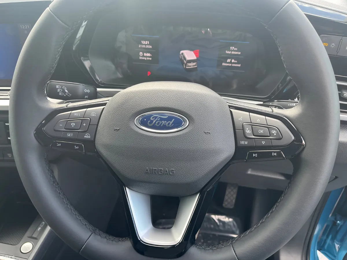 Ford Tourneo Connect MPV, Petrol Plug-in Hybrid, 2026, Blue