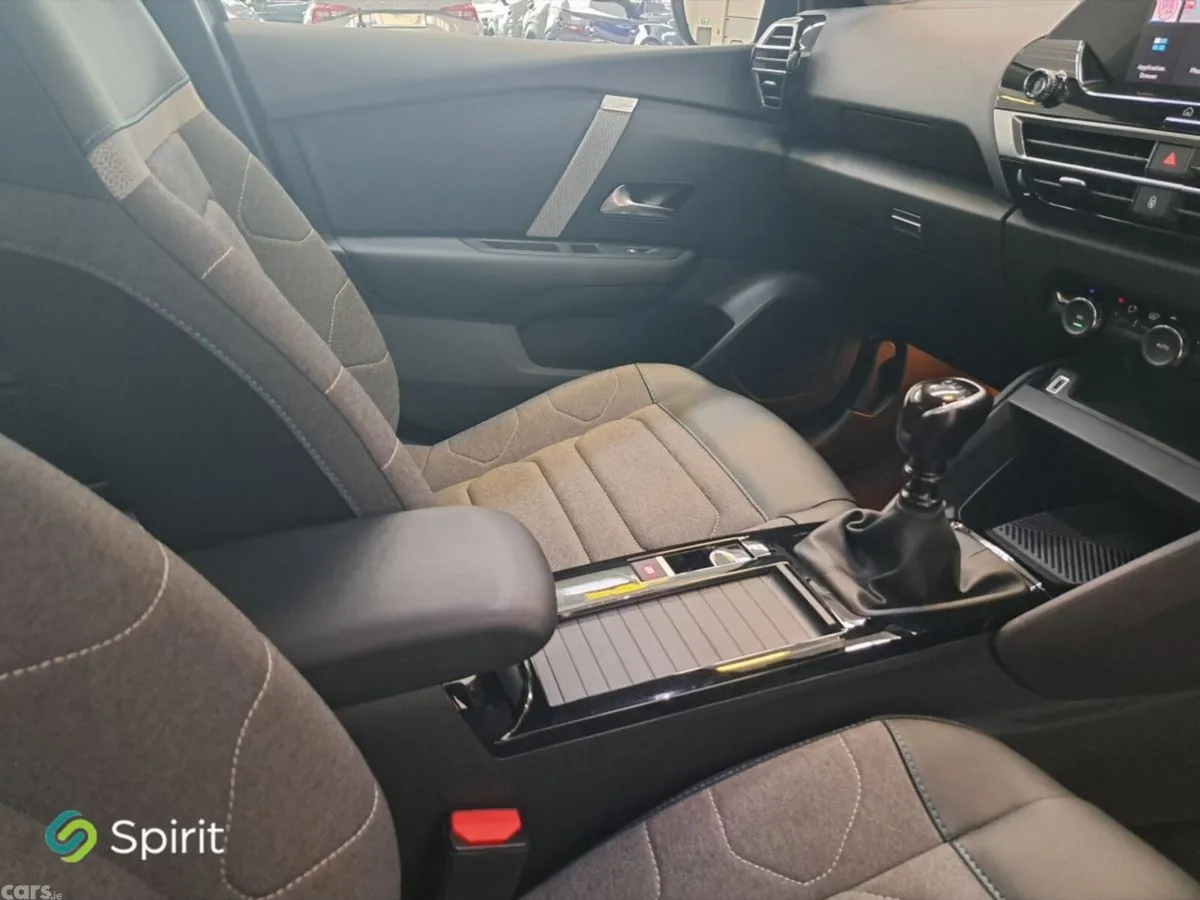 Citroen C4 Hatchback, Petrol, 2025, Grey