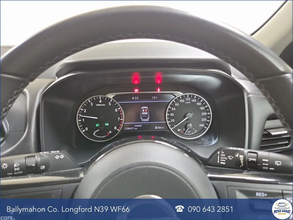 Nissan Qashqai MPV, Petrol, 2022, Grey