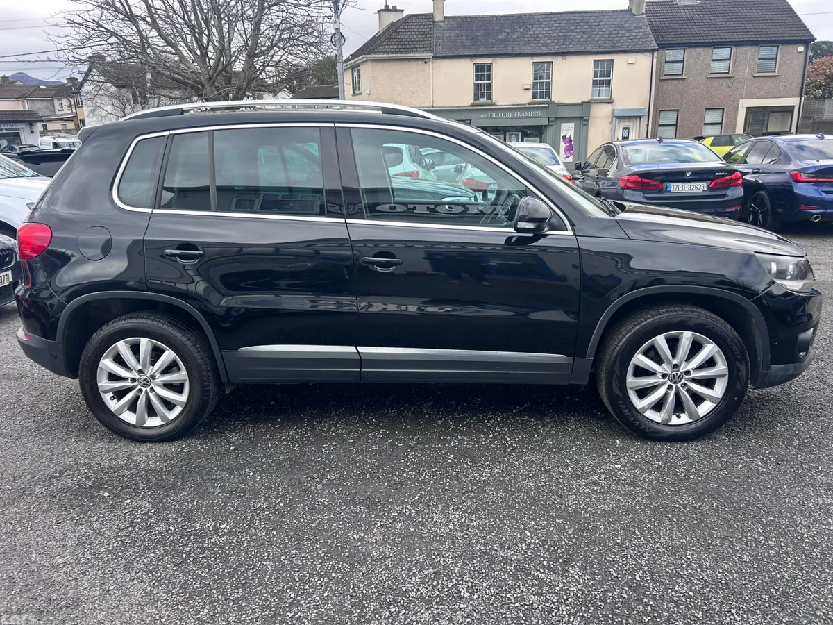Volkswagen Tiguan SUV, Diesel, 2013, Black