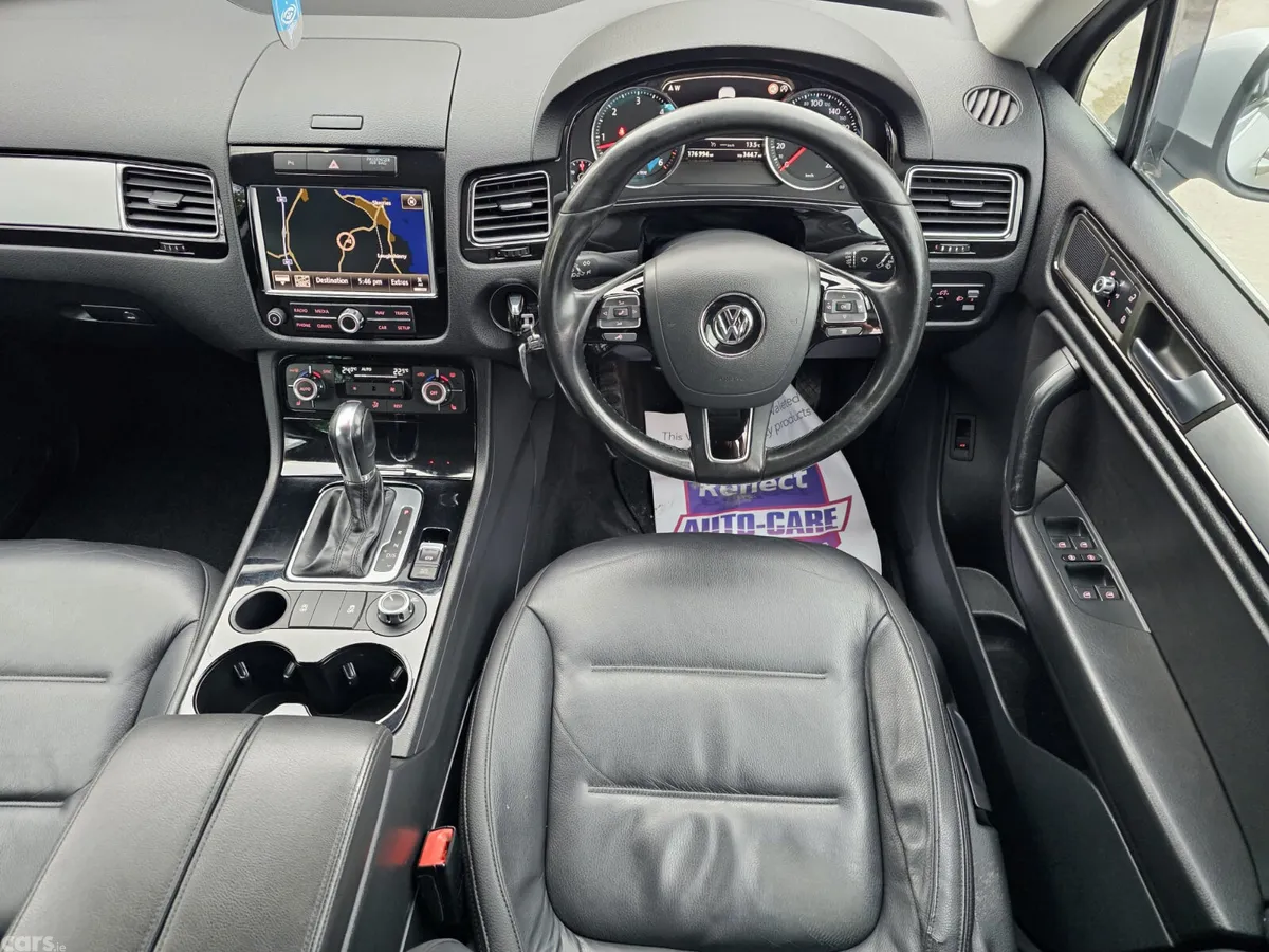 Volkswagen Touareg SUV, Diesel, 2013, Silver