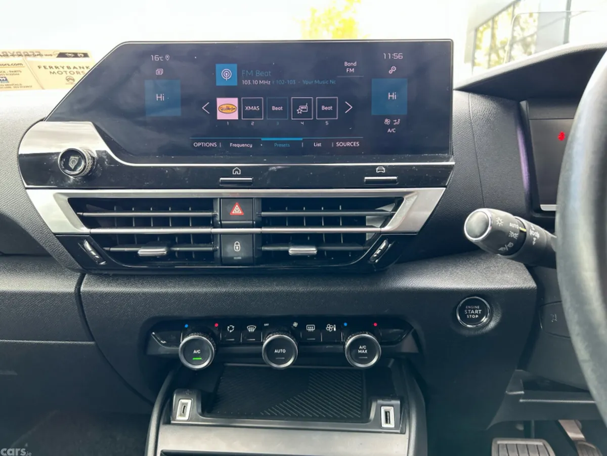 Citroen C4 Hatchback, Petrol, 2022, Grey