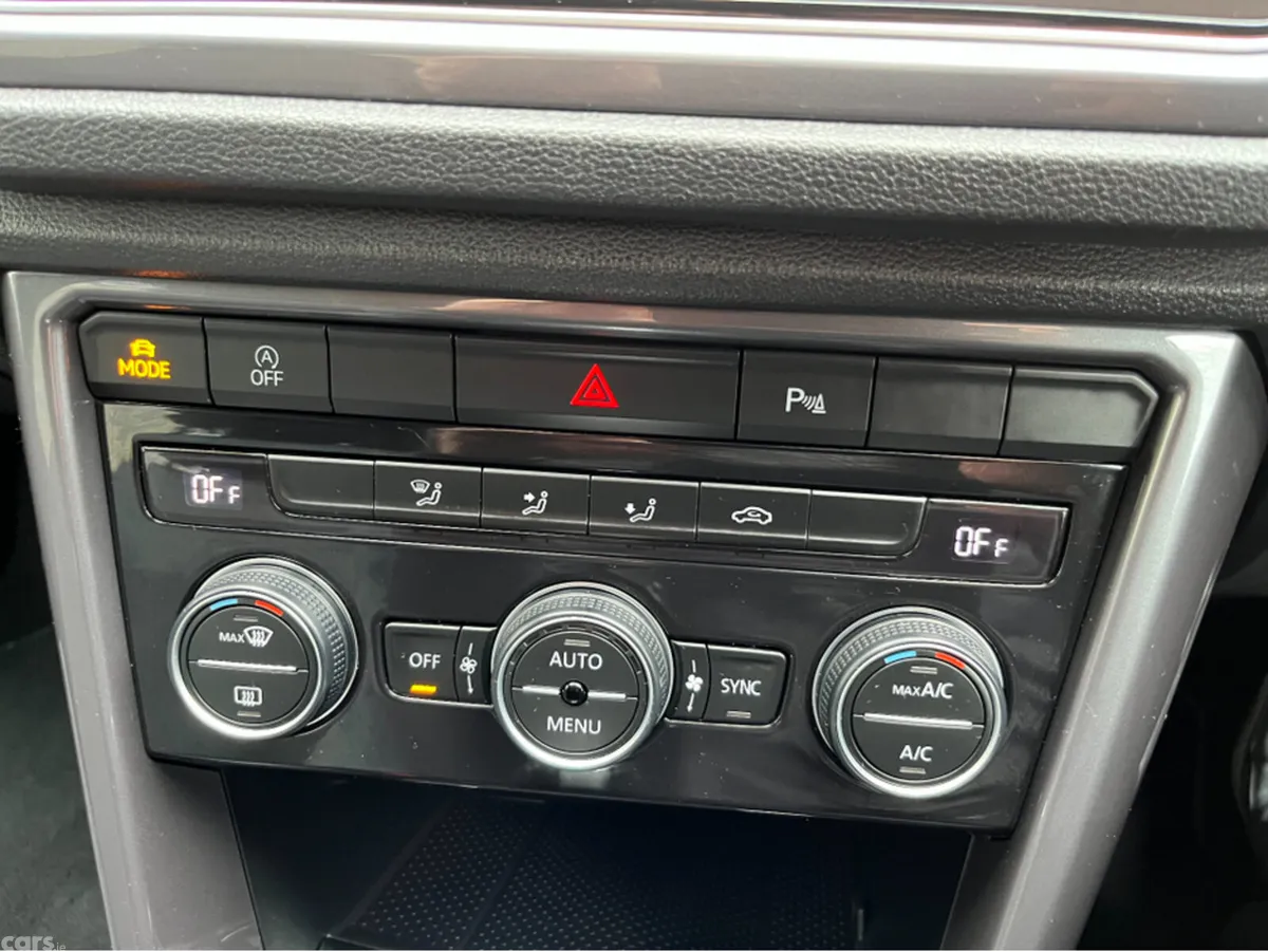 Volkswagen T-Roc SUV, Diesel, 2021, White