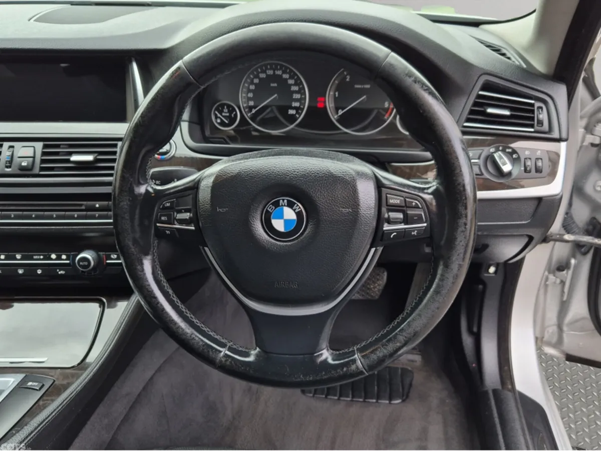 BMW 5-Series Saloon, Diesel, 2010, Silver