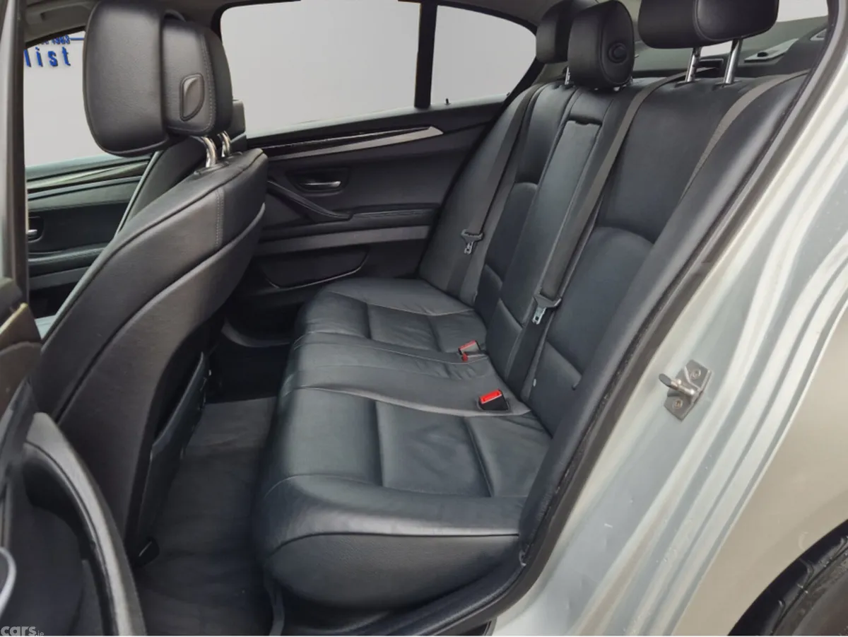 BMW 5-Series Saloon, Diesel, 2010, Silver