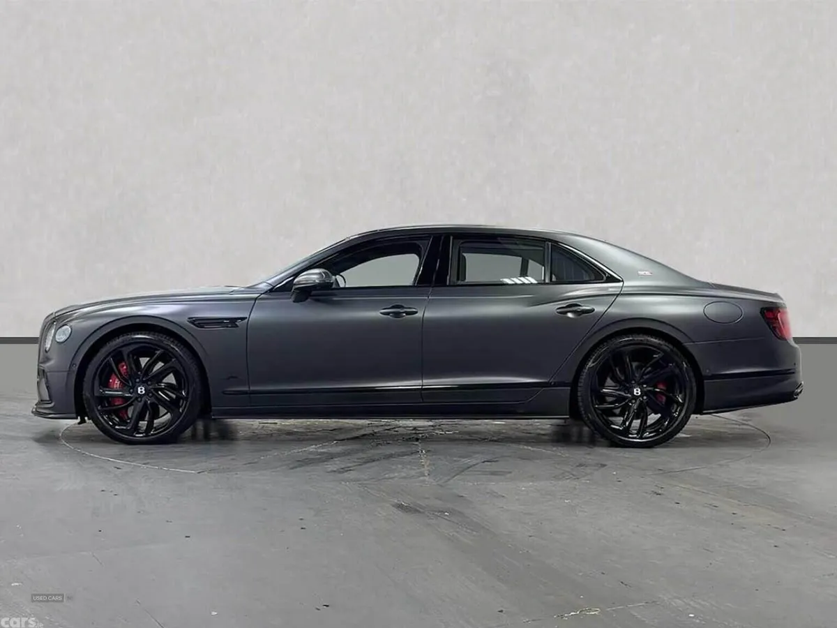 Bentley Flying Spur Saloon, Electric, 2025, Grey