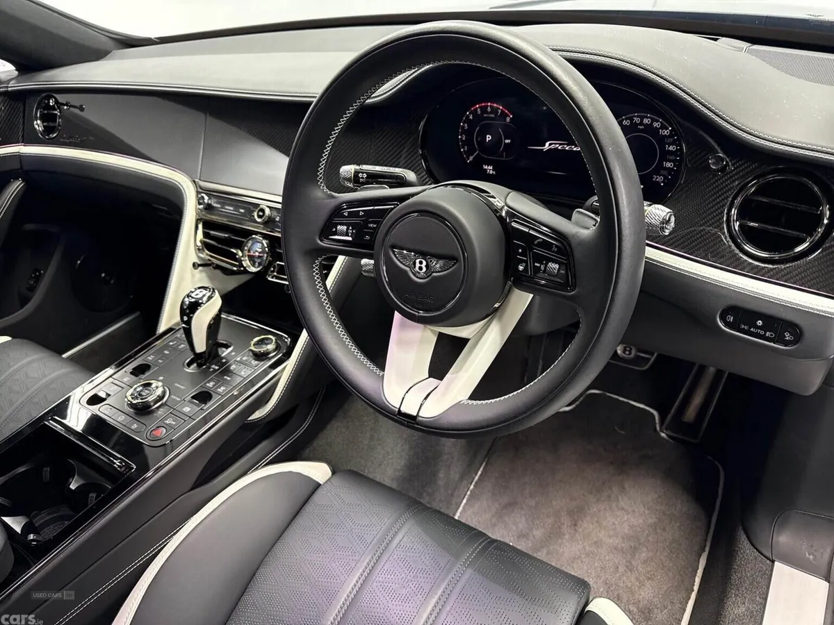 Bentley Flying Spur Saloon, Electric, 2025, Grey