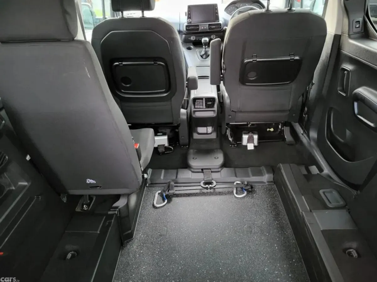Peugeot Rifter MPV, Diesel, 2022, Grey
