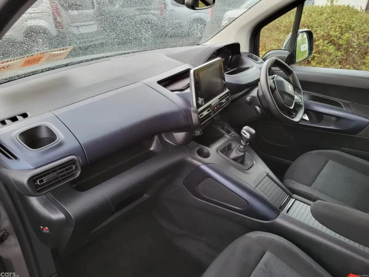 Peugeot Rifter MPV, Diesel, 2022, Grey