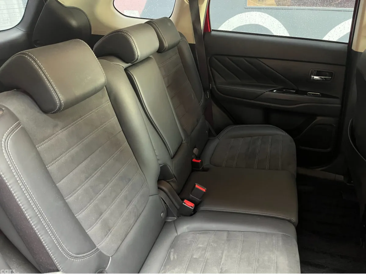 Mitsubishi Outlander SUV, Petrol Plug-in Hybrid, 2019, Red