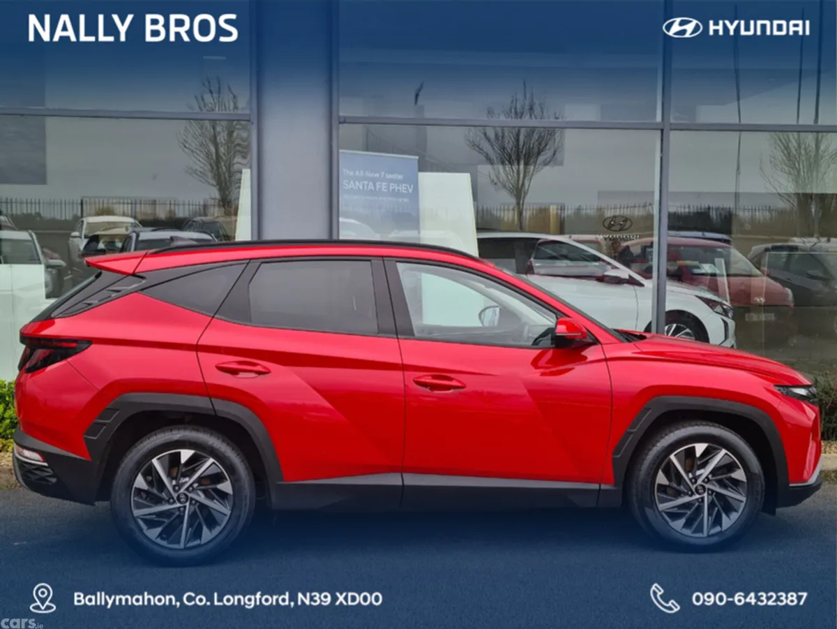 Hyundai Tucson MPV, Diesel, 2023, Red