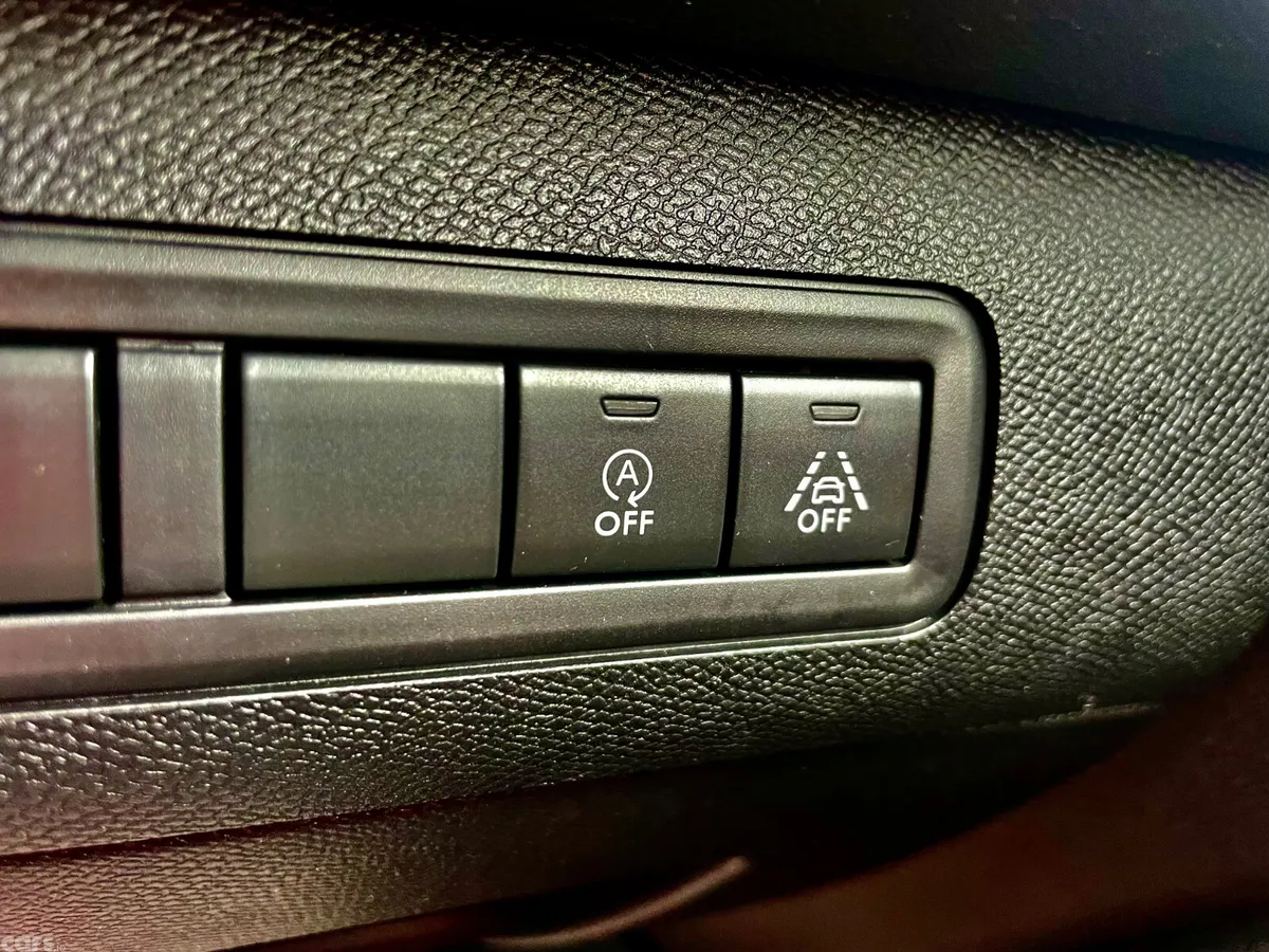 Peugeot 308 Estate, Diesel, 2018, Red
