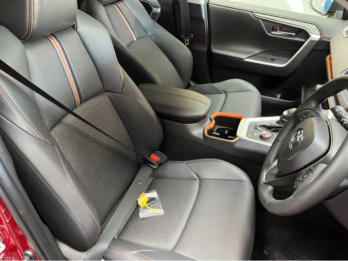 Toyota RAV4 SUV, Petrol Hybrid, 2025, Red