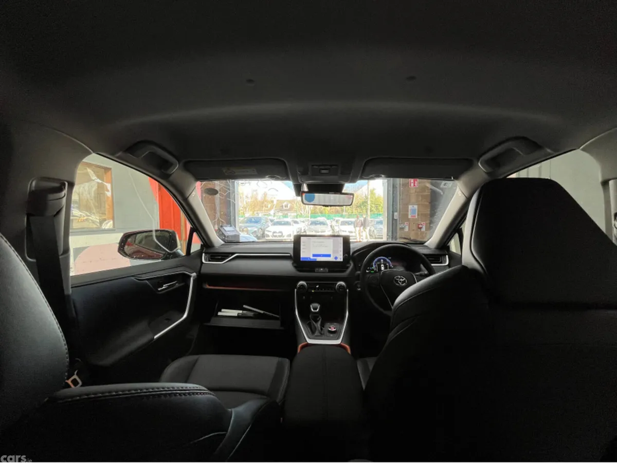Toyota RAV4 SUV, Petrol Hybrid, 2025, Red