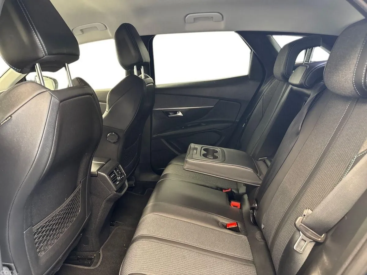 Peugeot 3008 MPV, Diesel, 2022, Blue