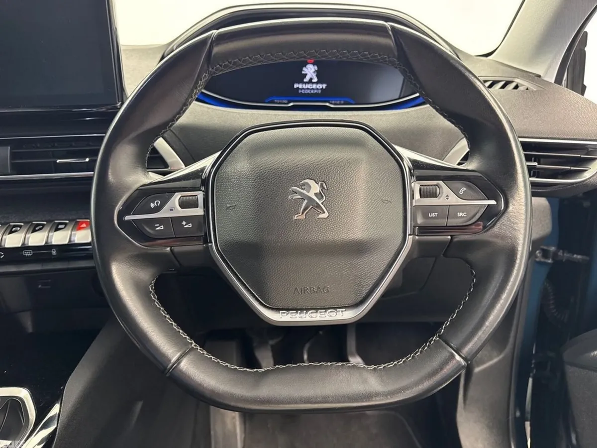 Peugeot 3008 MPV, Diesel, 2022, Blue