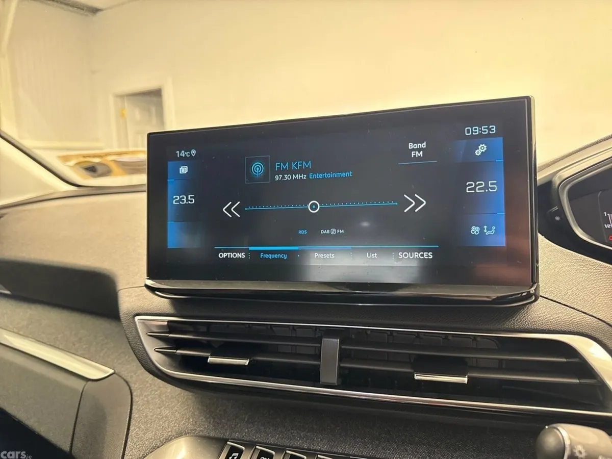Peugeot 3008 MPV, Diesel, 2022, Blue