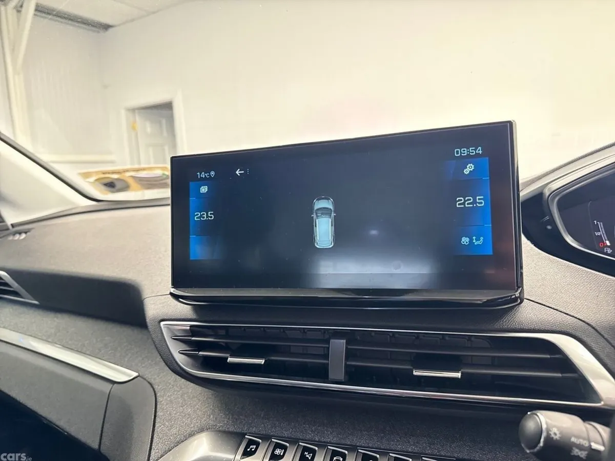 Peugeot 3008 MPV, Diesel, 2022, Blue